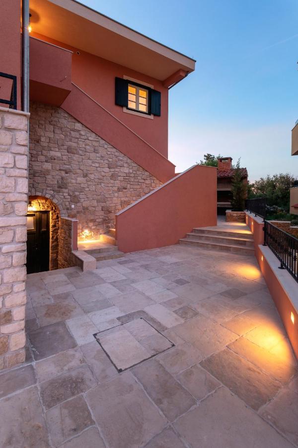 Lovro Luxury Apartment With Jacuzzi And Terrace Sea View Sali Buitenkant foto