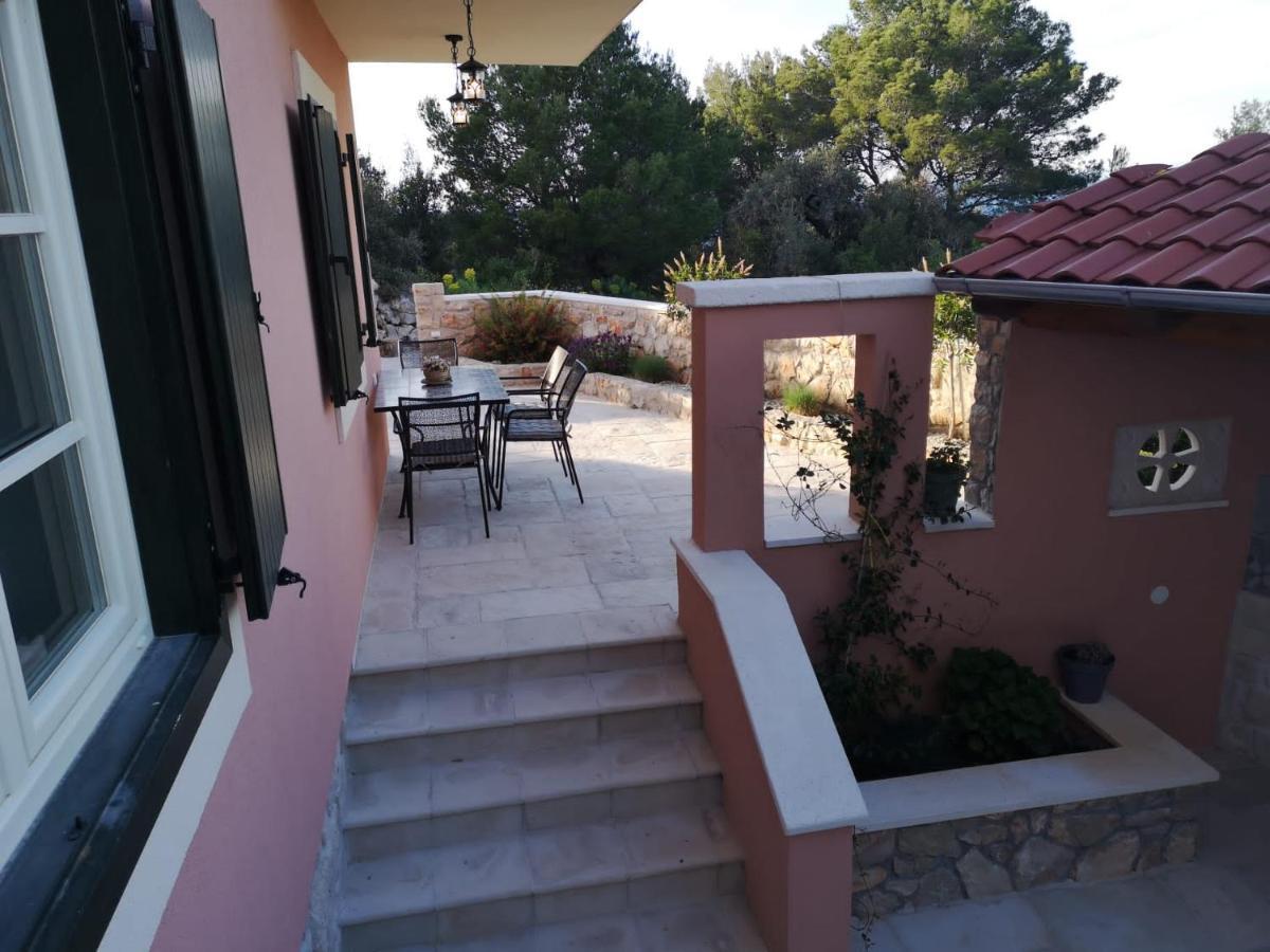 Lovro Luxury Apartment With Jacuzzi And Terrace Sea View Sali Buitenkant foto