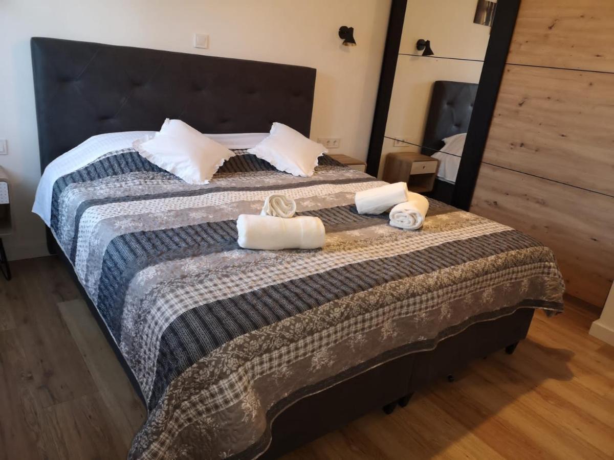 Lovro Luxury Apartment With Jacuzzi And Terrace Sea View Sali Buitenkant foto
