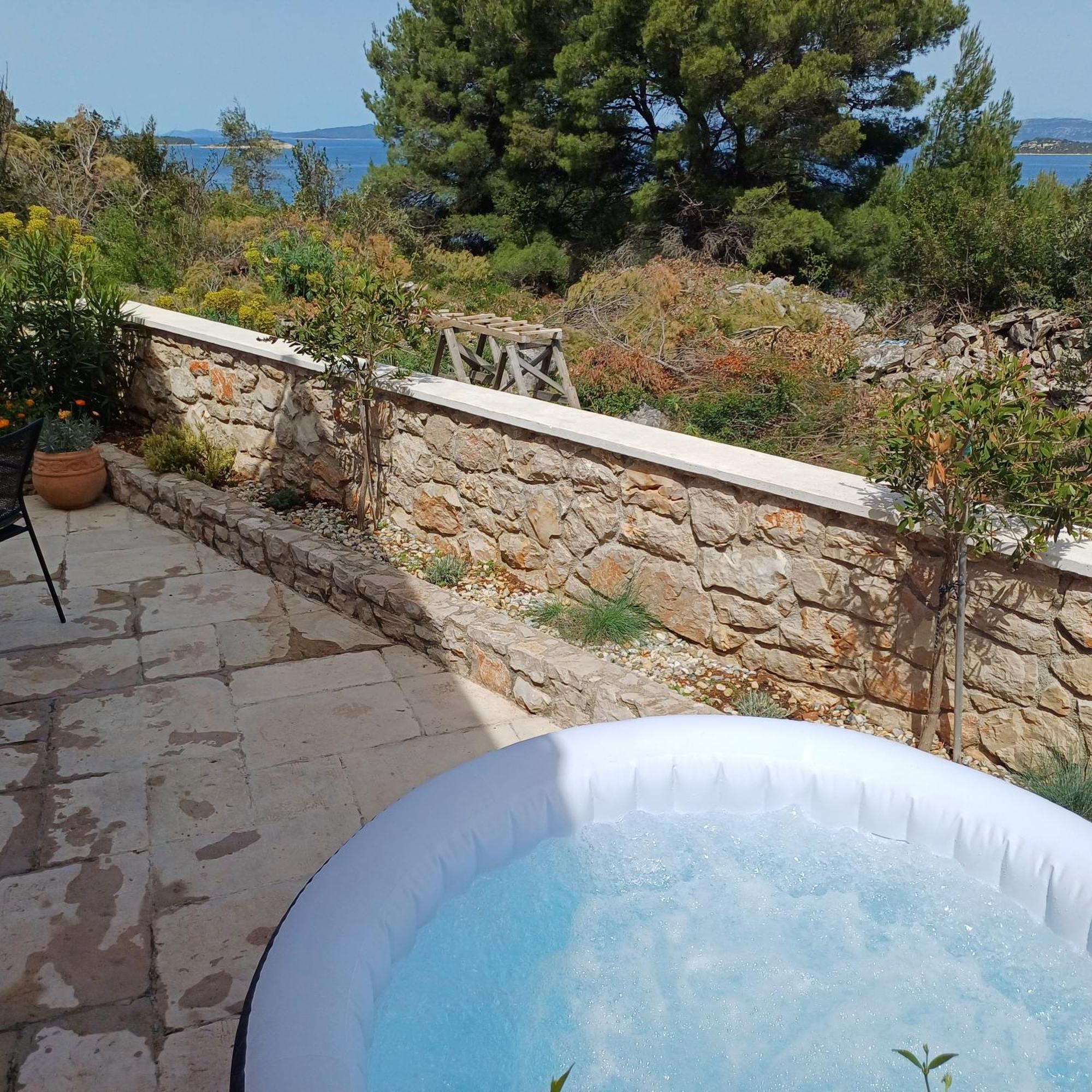 Lovro Luxury Apartment With Jacuzzi And Terrace Sea View Sali Buitenkant foto